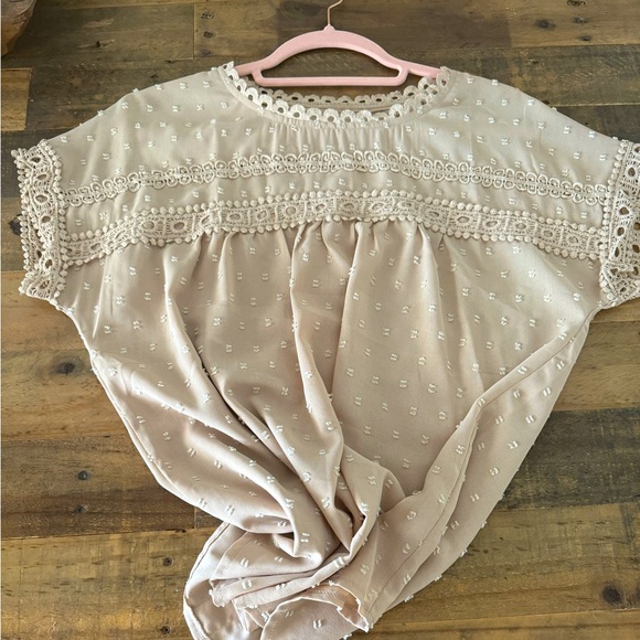 Tops - Textured Neutral blush Cap sleeve blouse with faux buttons on back for detail